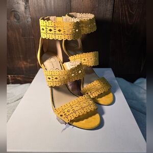 LIKE NEW!! Jessica Simpson Yellow Strap Heels